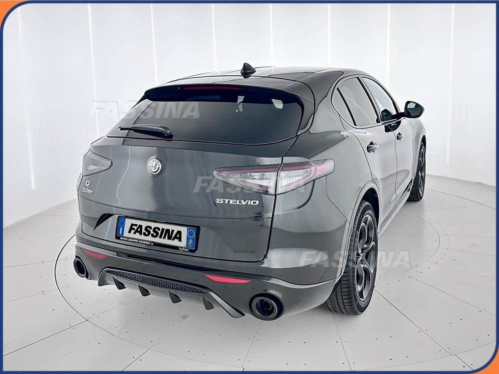 Alfa Romeo Stelvio usata a Milano (6)
