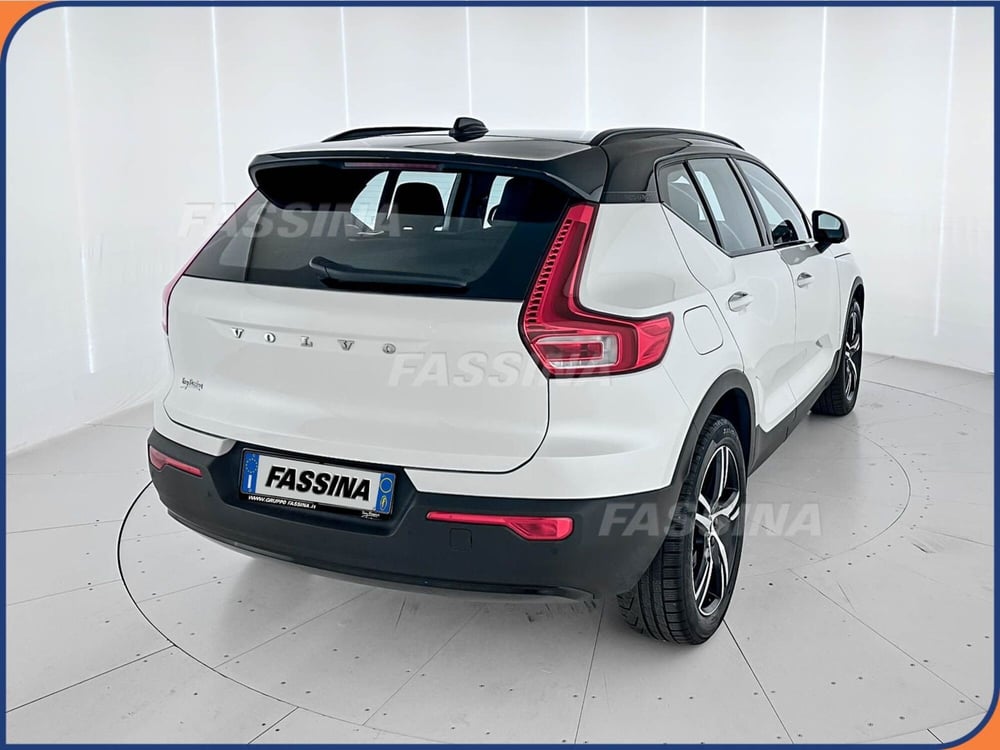 Volvo XC40 usata a Milano (6)