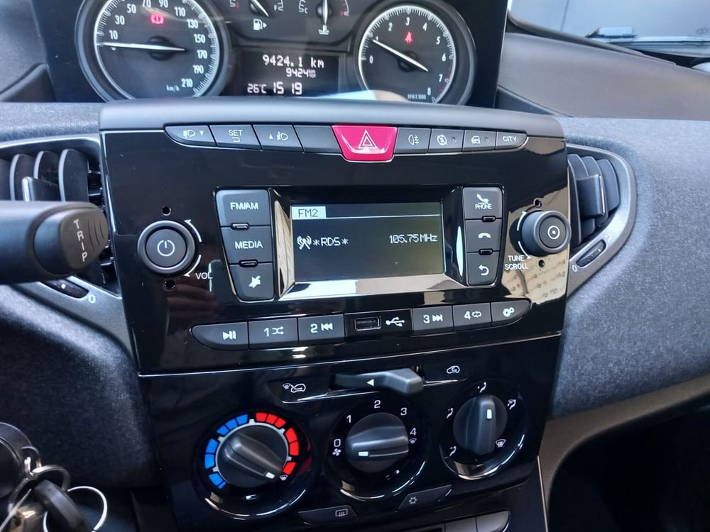 Lancia Ypsilon usata a Cagliari (16)