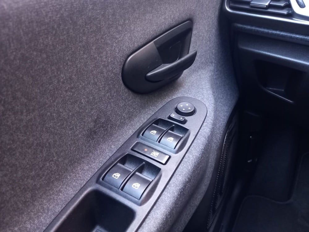 Lancia Ypsilon usata a Cagliari (18)