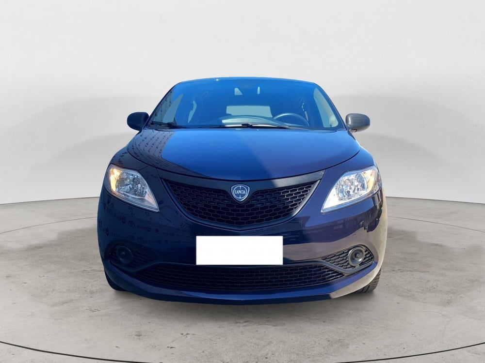 Lancia Ypsilon usata a Cagliari (2)