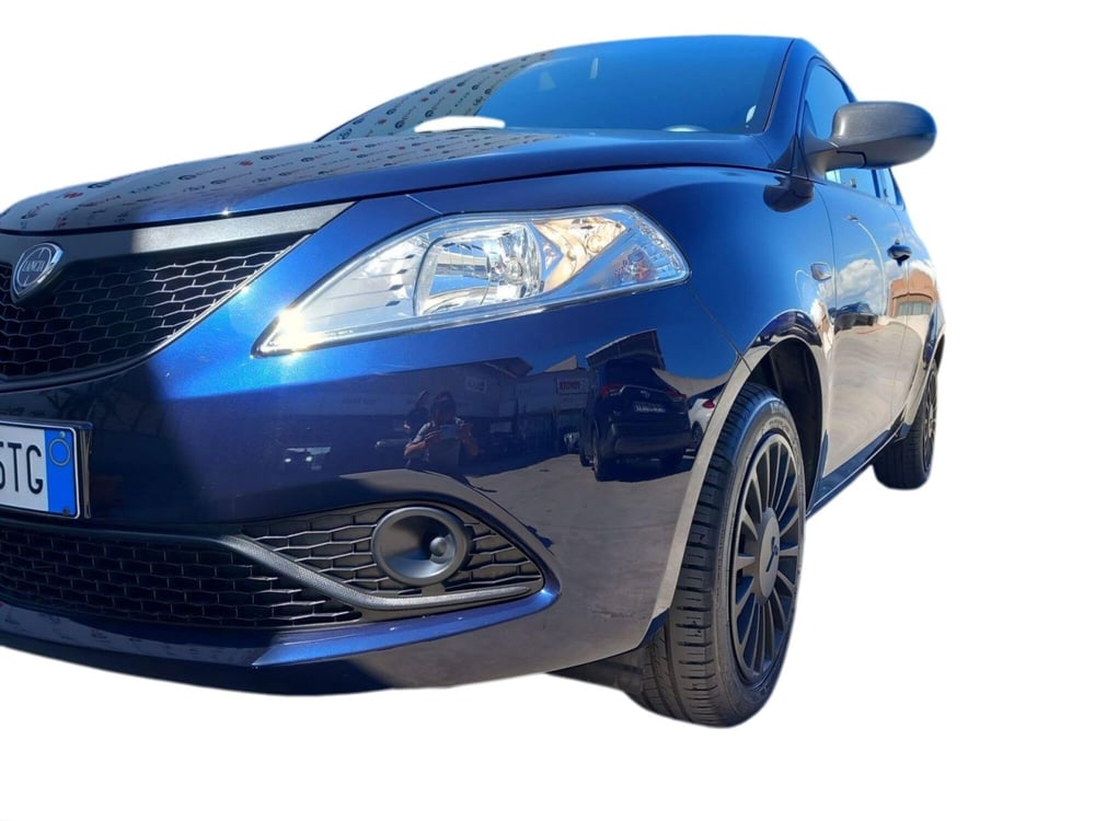 Lancia Ypsilon usata a Cagliari (3)