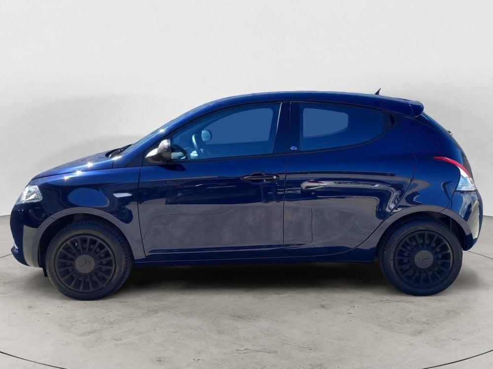 Lancia Ypsilon usata a Cagliari (5)