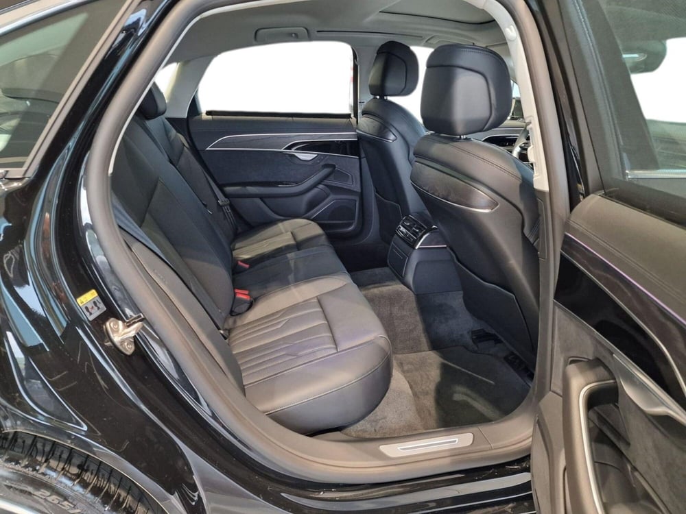 Audi A8 usata a Bari (11)