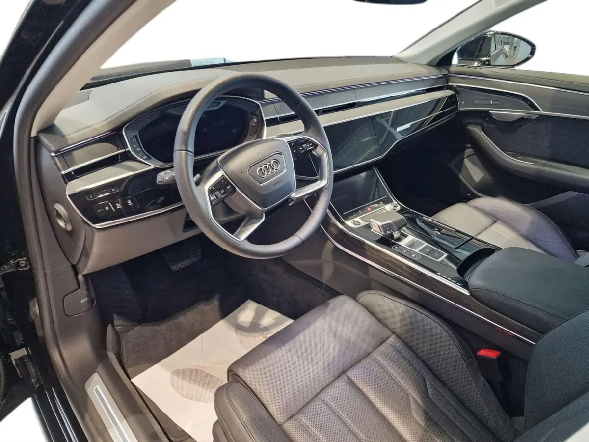 Audi A8 usata a Bari (4)