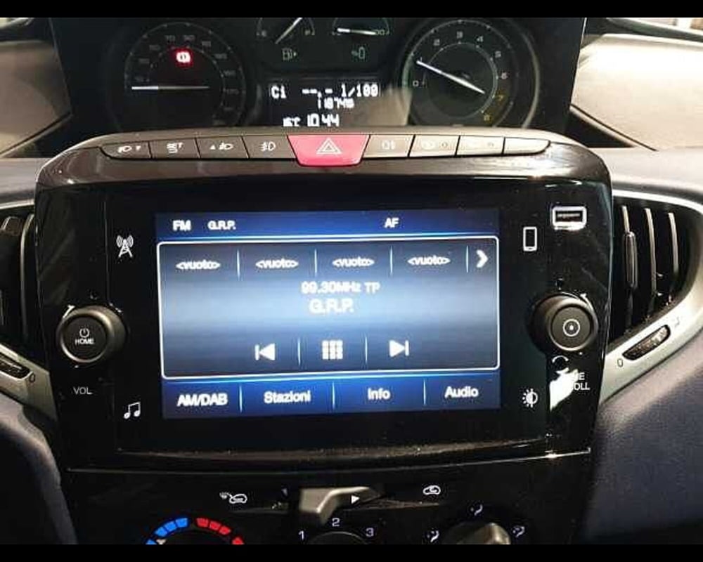 Lancia Ypsilon usata a Cuneo (20)