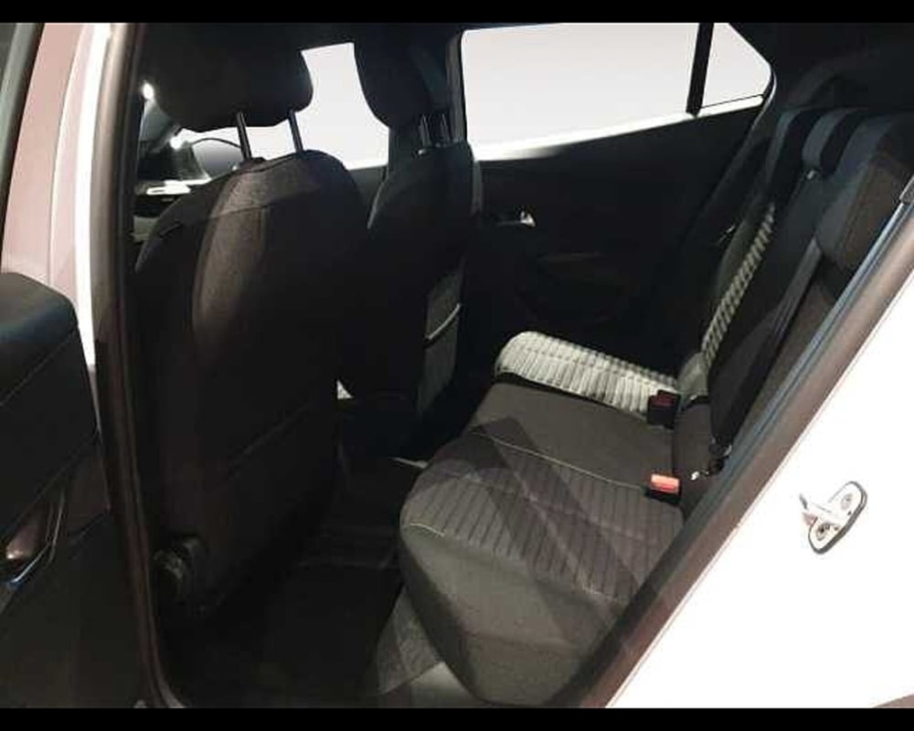 Peugeot 2008 nuova a Cuneo (12)