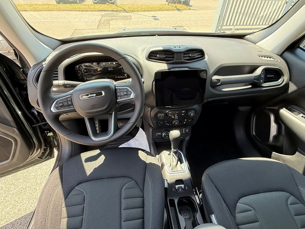 Jeep Renegade nuova a Arezzo (10)