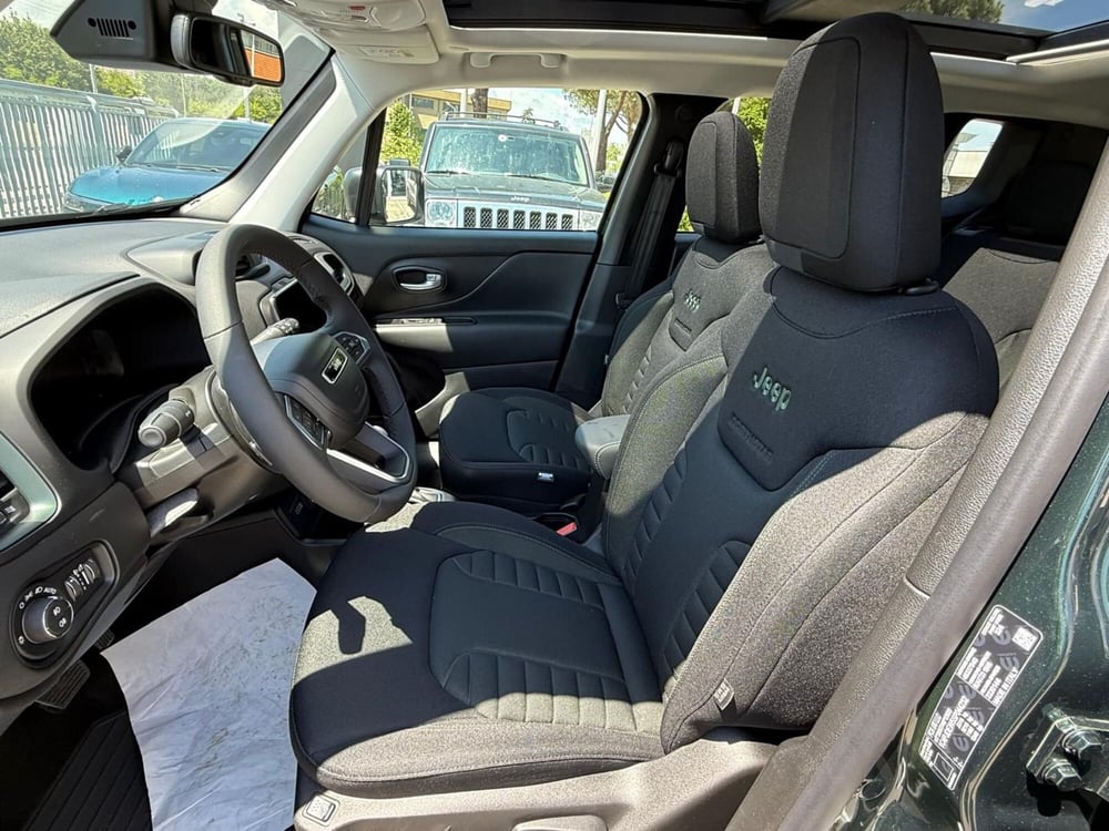 Jeep Renegade nuova a Arezzo (12)