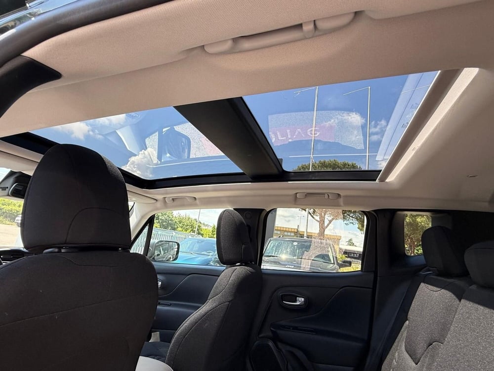 Jeep Renegade nuova a Arezzo (14)