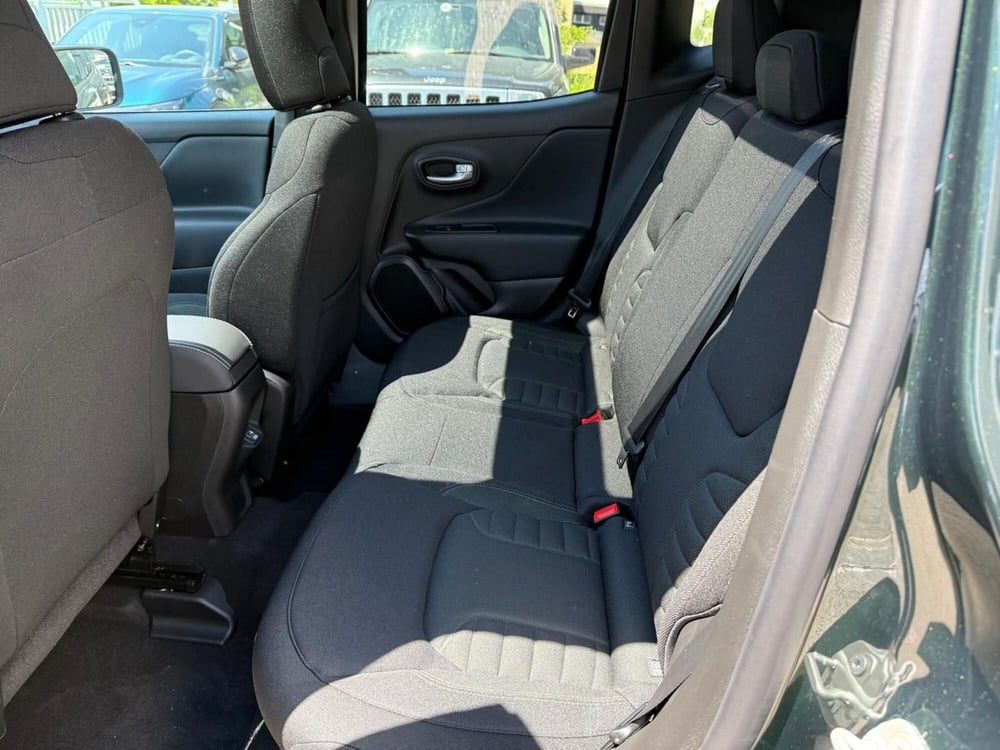 Jeep Renegade nuova a Arezzo (15)