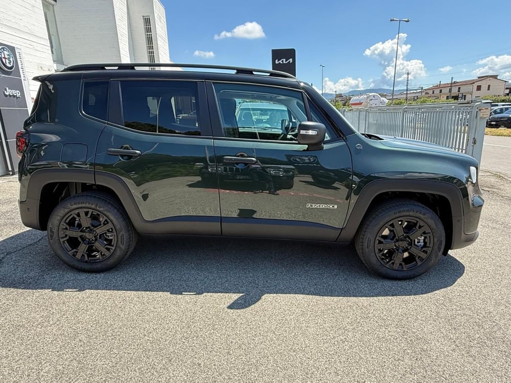 Jeep Renegade nuova a Arezzo (4)
