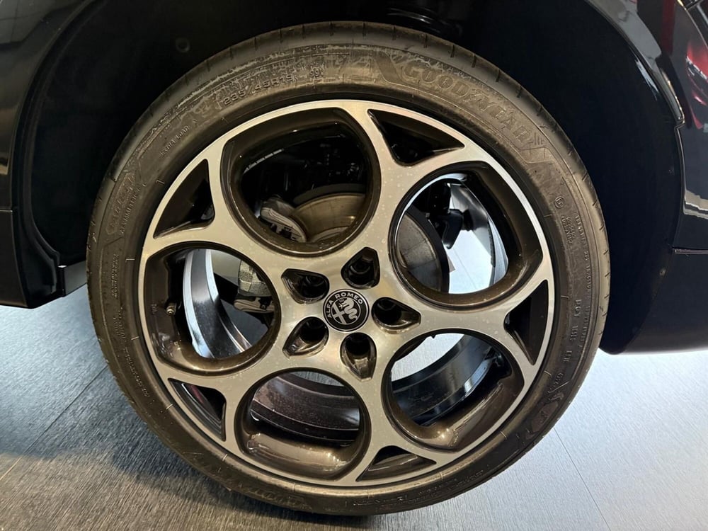 Alfa Romeo Tonale nuova a Arezzo (16)