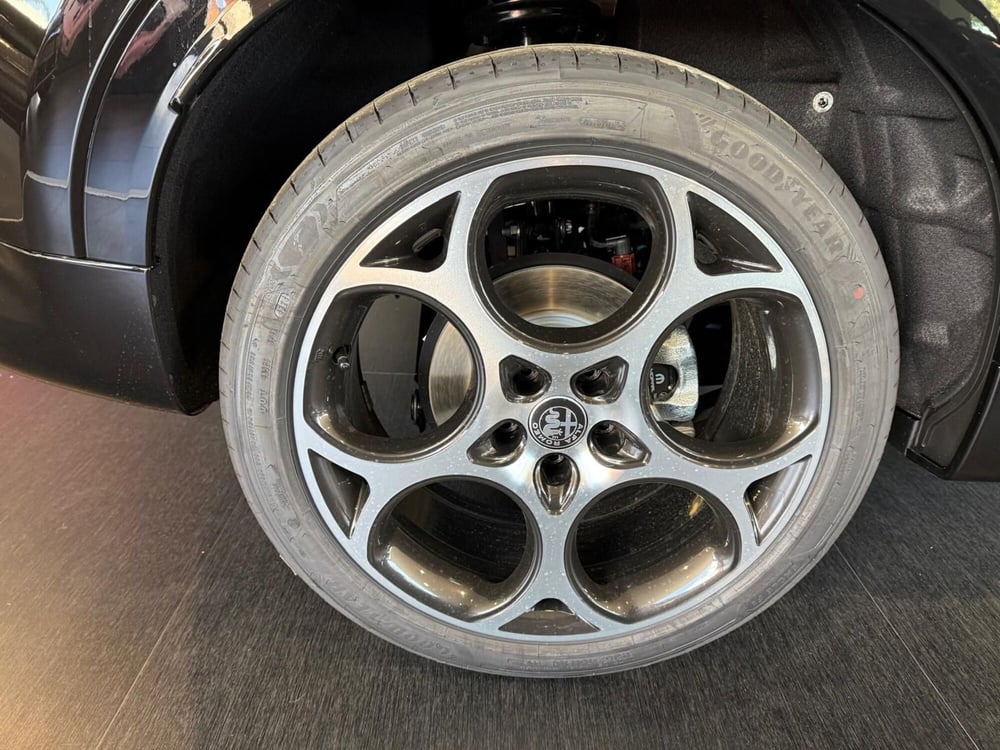 Alfa Romeo Tonale nuova a Arezzo (19)