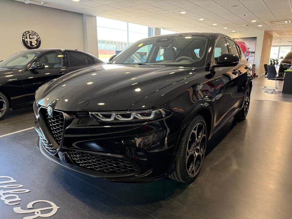 Alfa Romeo Tonale nuova a Arezzo (3)