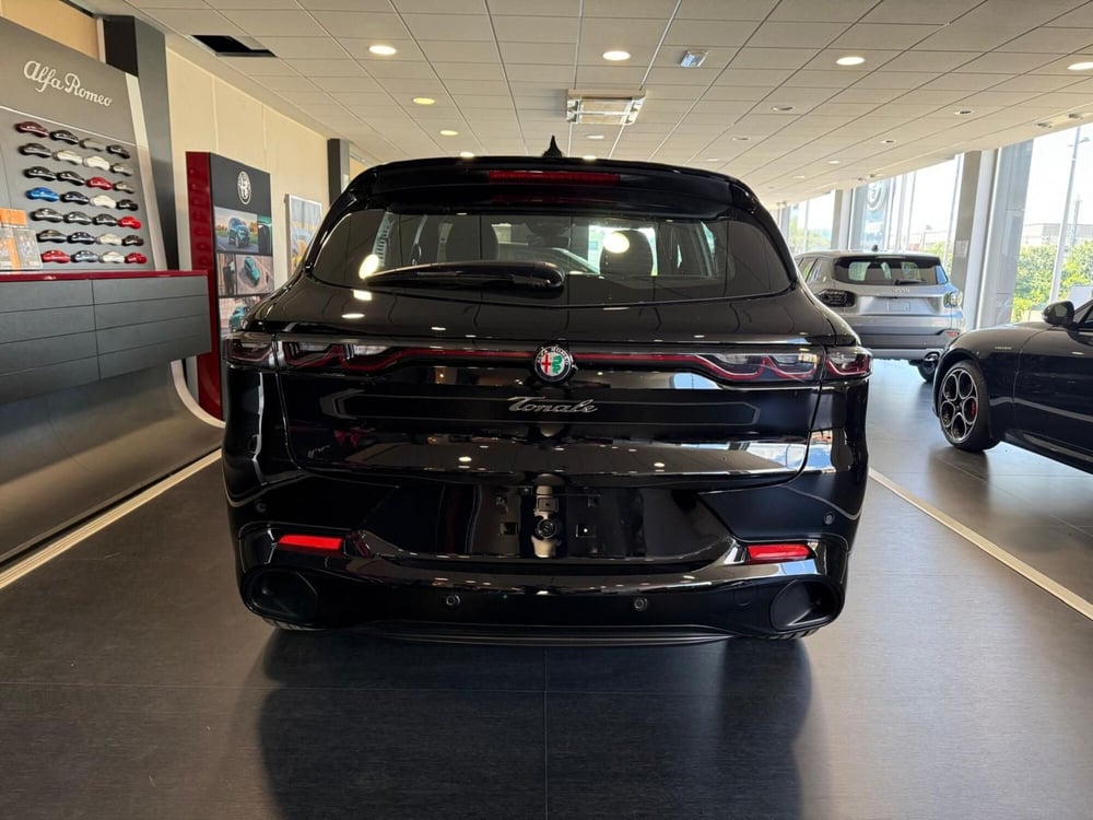Alfa Romeo Tonale nuova a Arezzo (5)