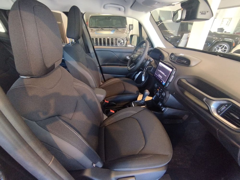 Jeep Renegade nuova a Arezzo (14)