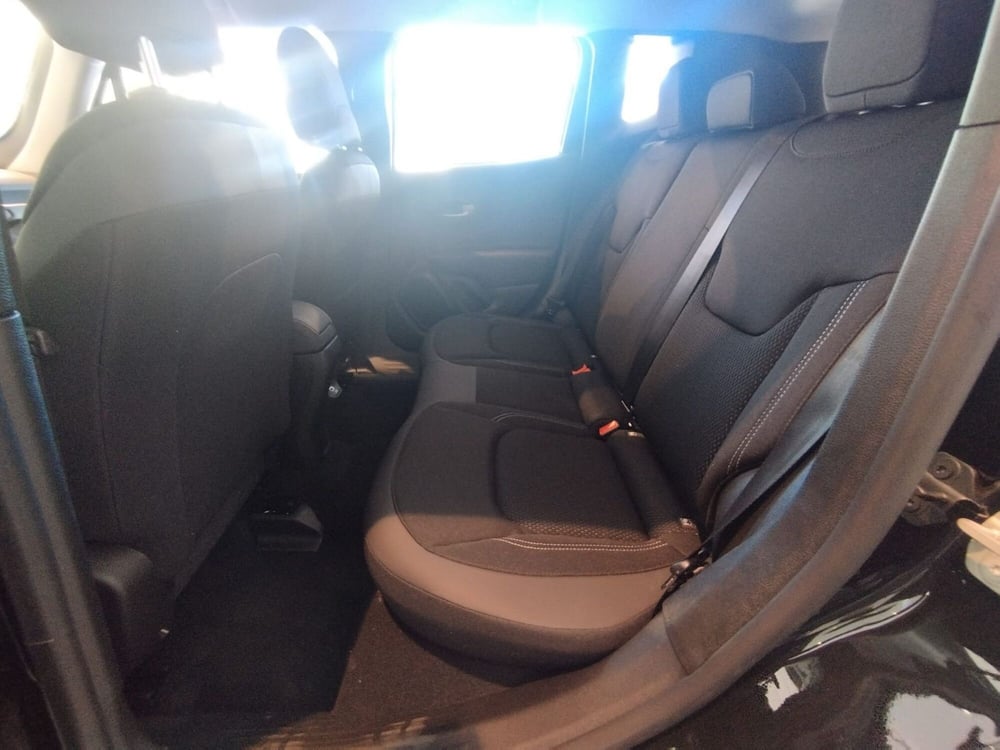 Jeep Renegade nuova a Arezzo (16)