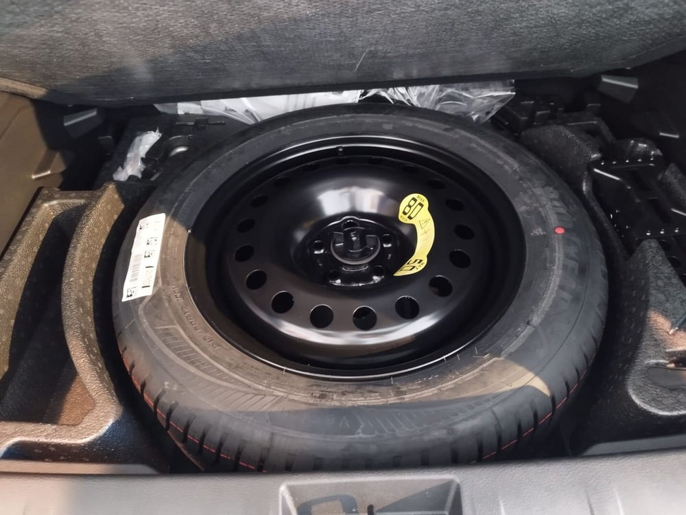 Jeep Renegade nuova a Arezzo (18)