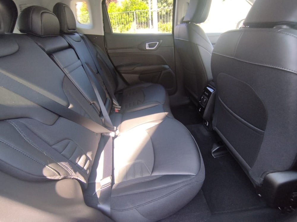 Jeep Compass nuova a Arezzo (14)