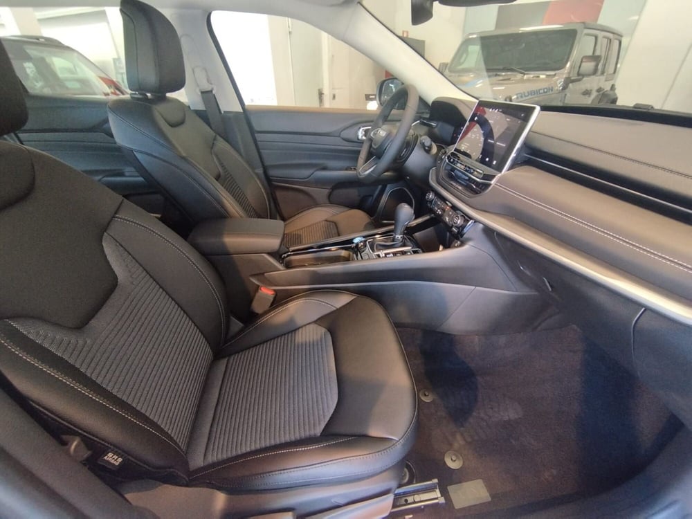 Jeep Compass nuova a Arezzo (17)