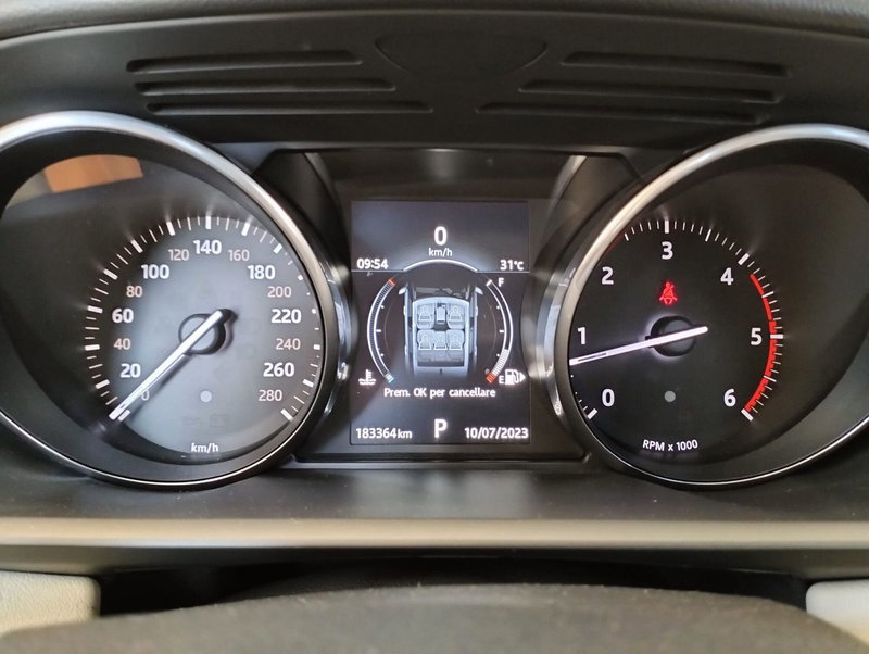 Land Rover Range Rover Sport usata a Perugia (10)