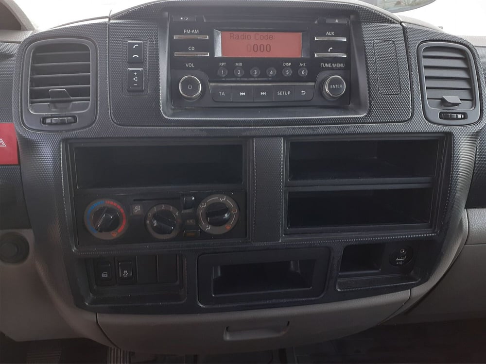Nissan NT400 usata a Modena (11)