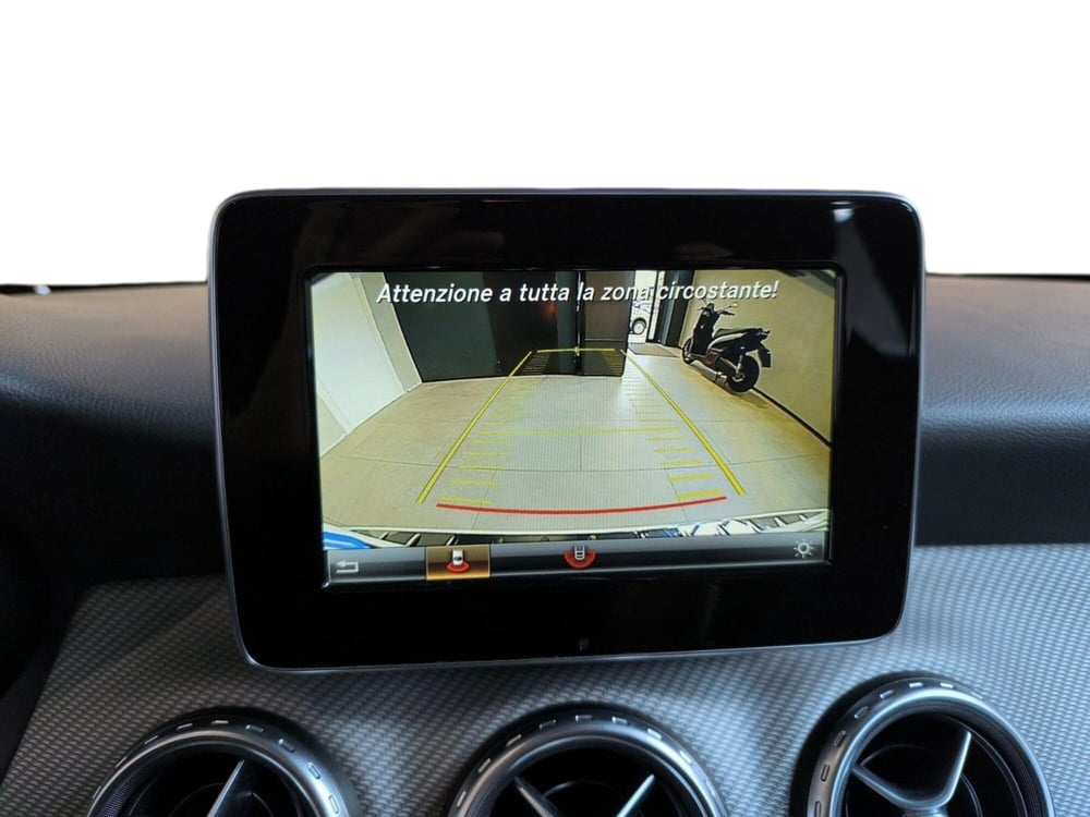 Mercedes-Benz GLA SUV usata a Udine (10)