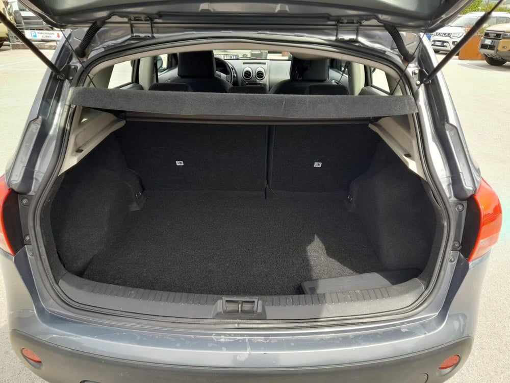 Nissan Qashqai usata a L'Aquila (18)