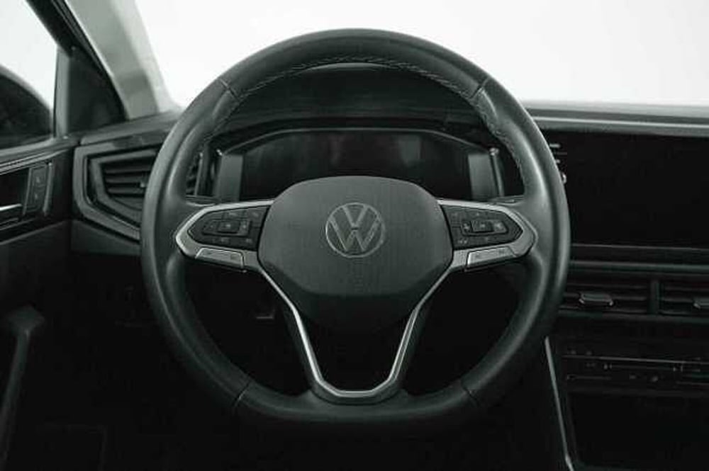 Volkswagen Taigo usata a Como (17)