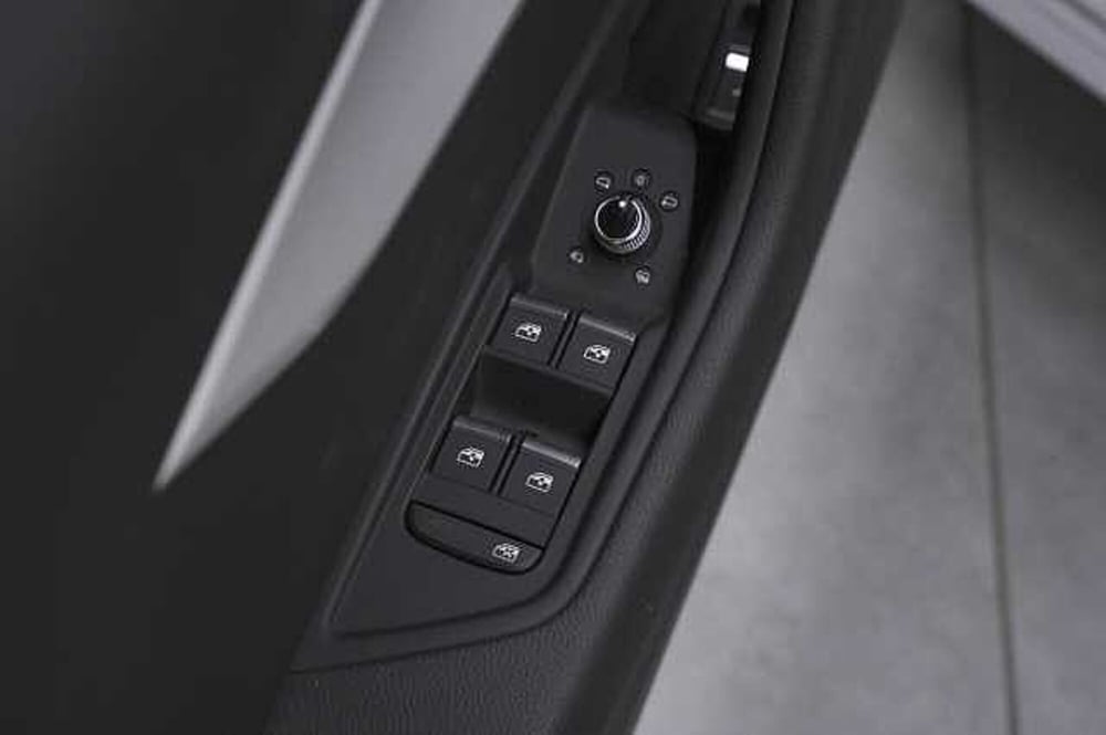 Audi A4 Avant usata a Como (17)