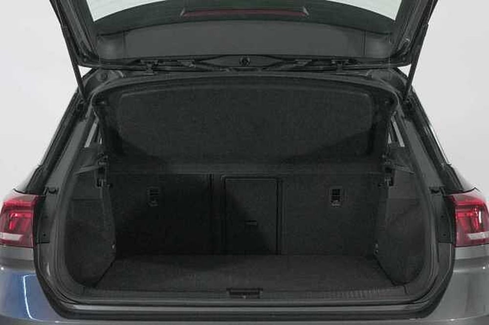 Volkswagen T-Roc usata a Como (9)