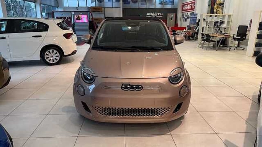 Fiat 500e Cabrio nuova a Milano
