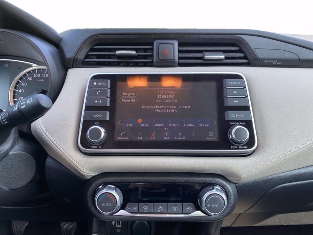 Nissan Micra usata a Milano (14)