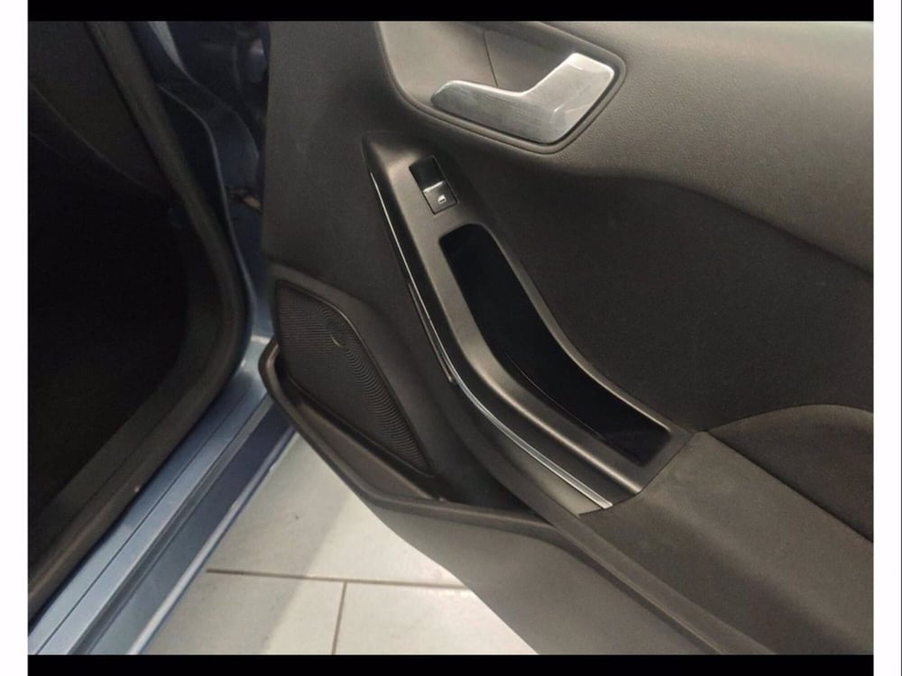 Ford Fiesta usata a Catania (13)