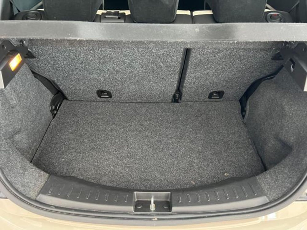 Lancia Ypsilon usata a Modena (13)