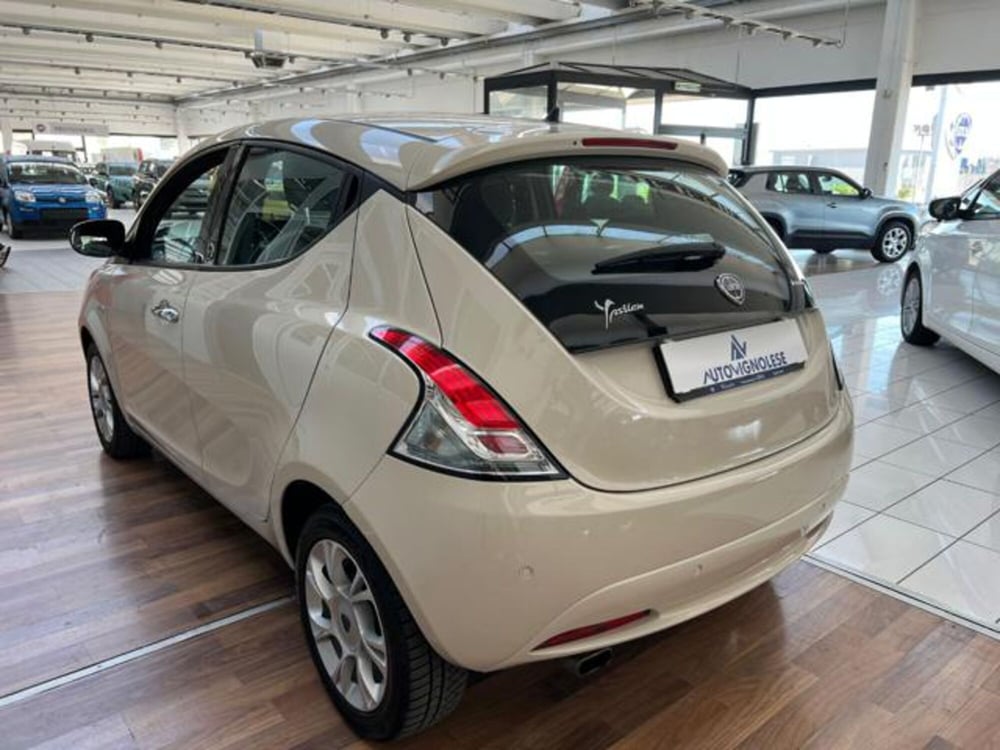 Lancia Ypsilon usata a Modena (4)