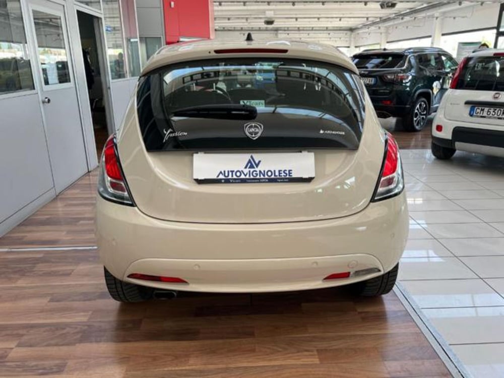 Lancia Ypsilon usata a Modena (5)