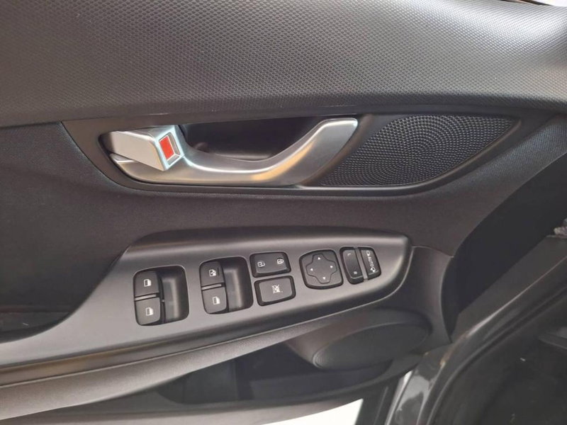 Hyundai Kona usata a Torino (11)