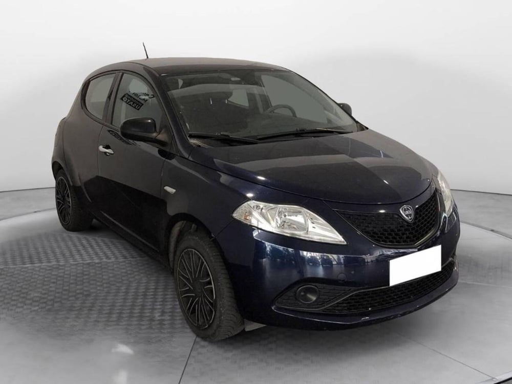 Lancia Ypsilon usata a Torino (3)
