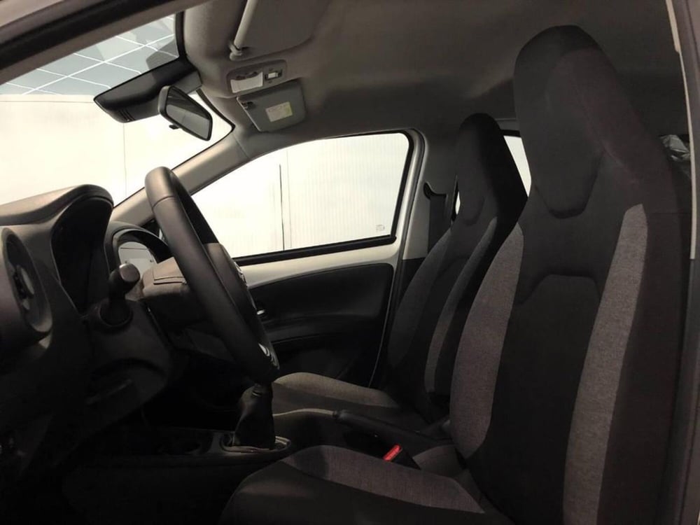 Toyota Aygo X usata a Torino (12)