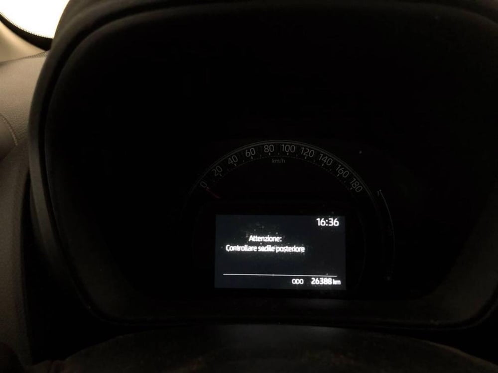 Toyota Aygo X usata a Torino (14)