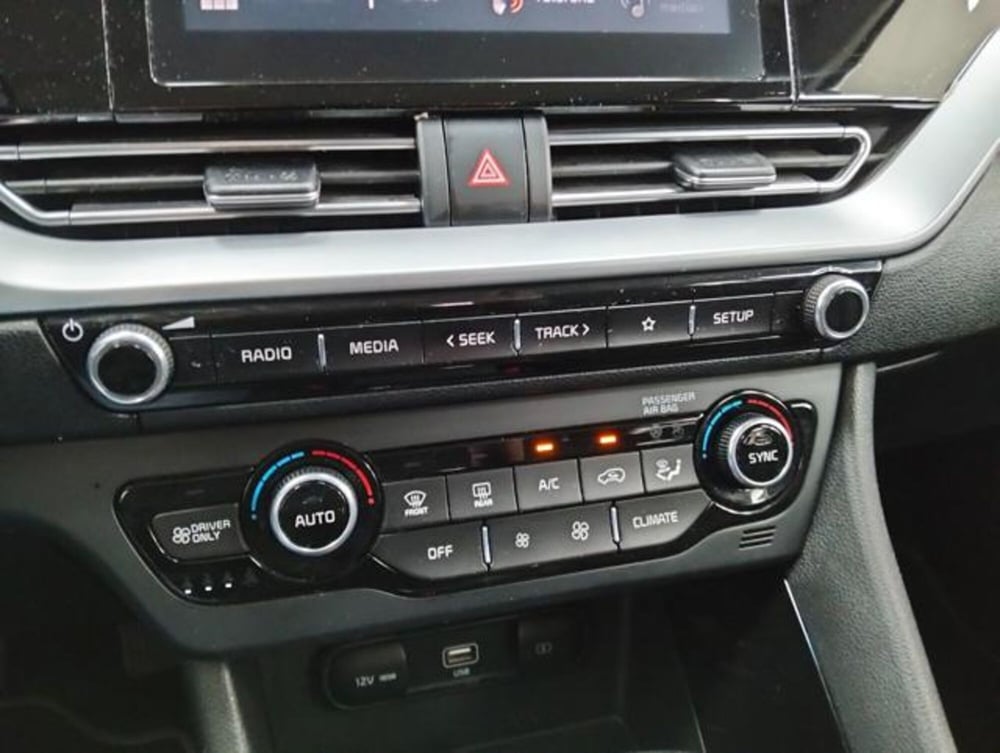 Kia Niro usata a Como (17)