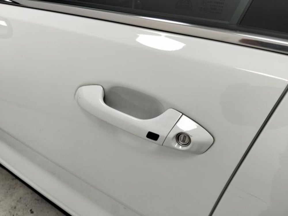 Kia Rio usata a Como (10)
