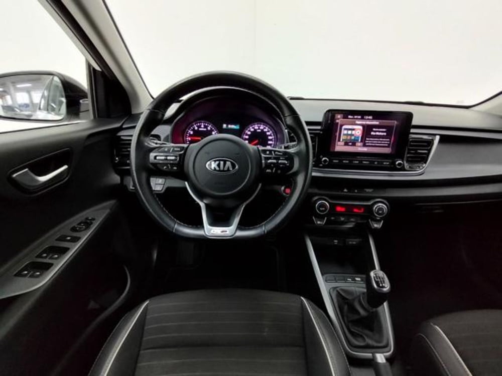 Kia Rio usata a Como (11)