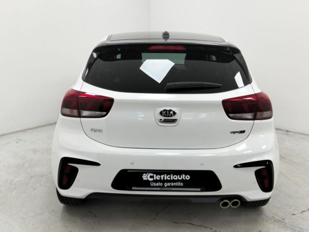 Kia Rio usata a Como (7)