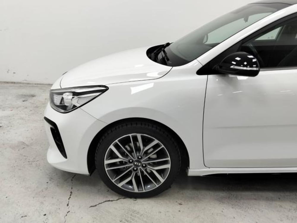 Kia Rio usata a Como (9)