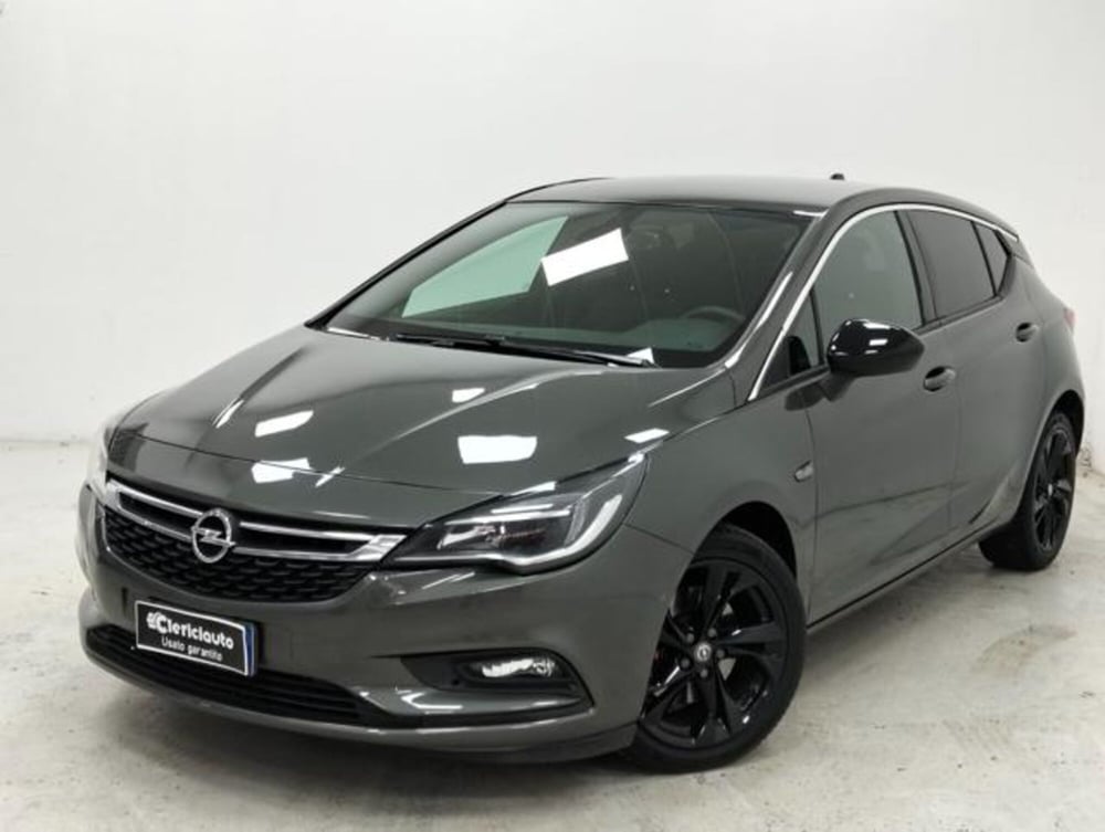 Opel Astra usata a Como