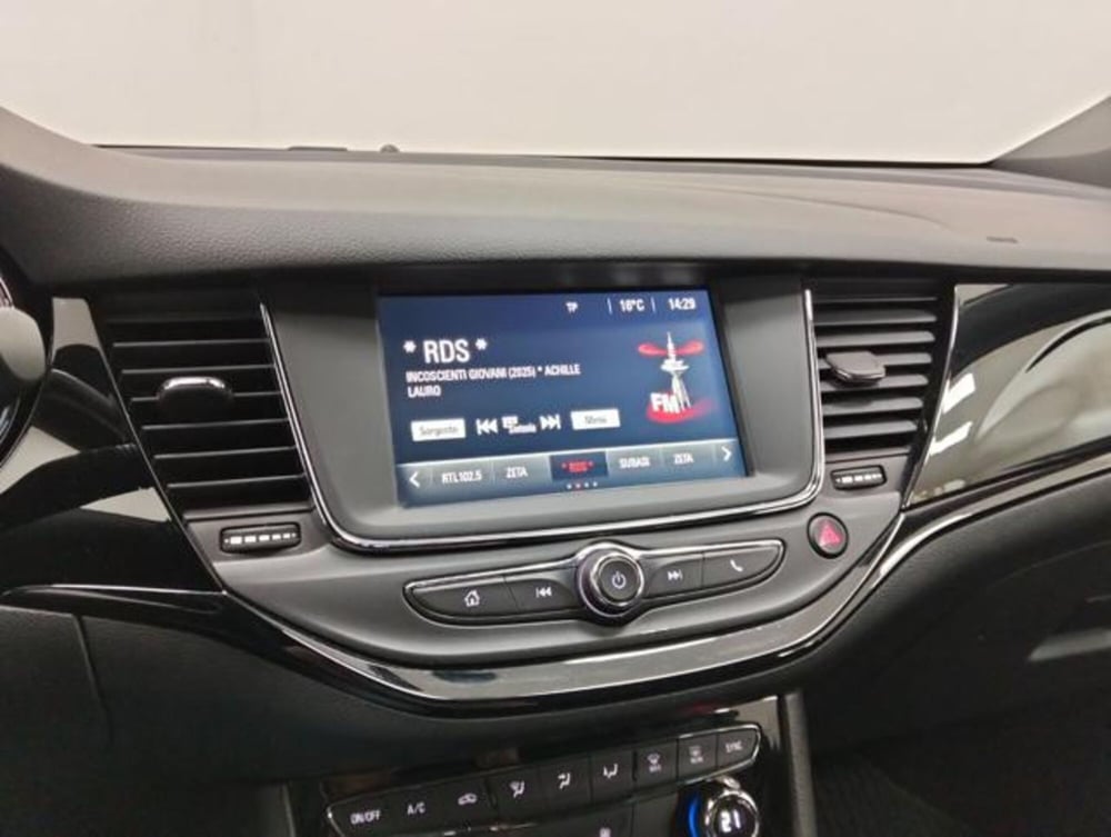 Opel Astra usata a Como (12)