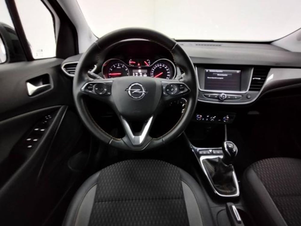 Opel Crossland X usata a Como (10)